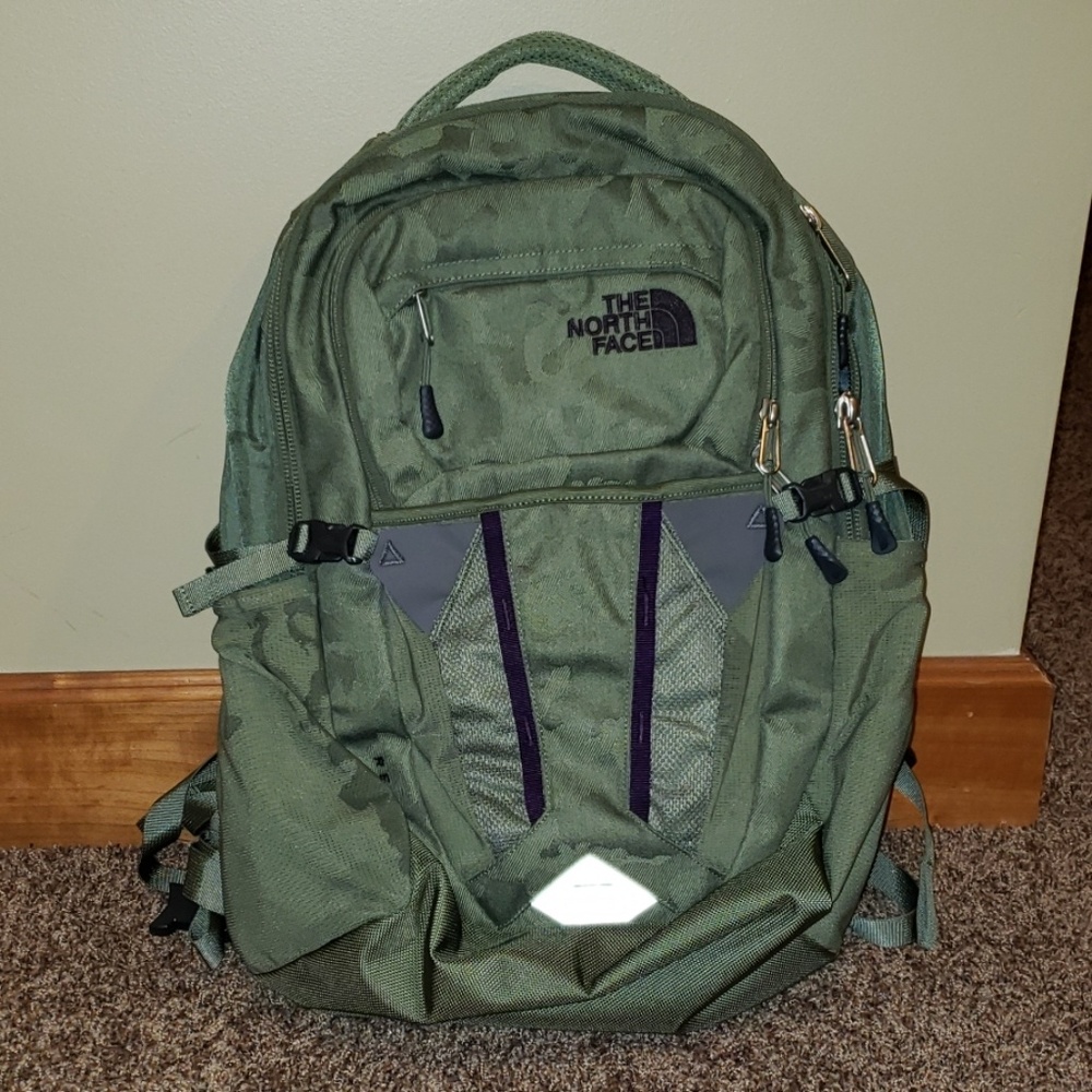 North face recon laptop backpack